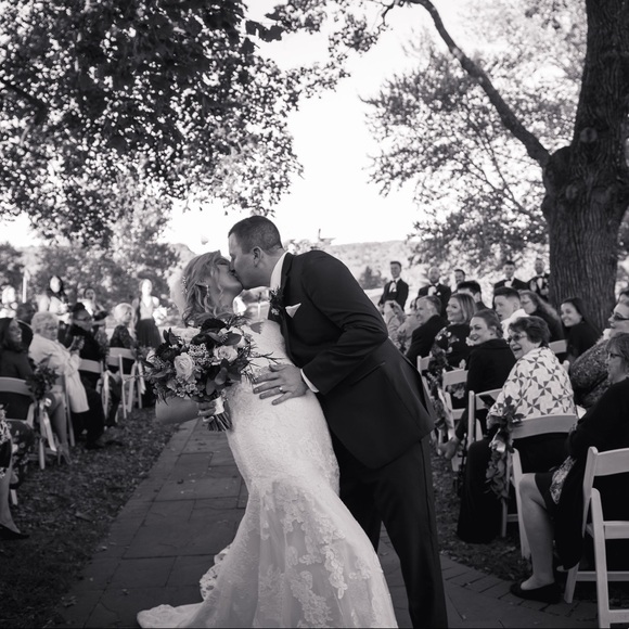 Meet your Posher, Meg - Picture 2 of 4